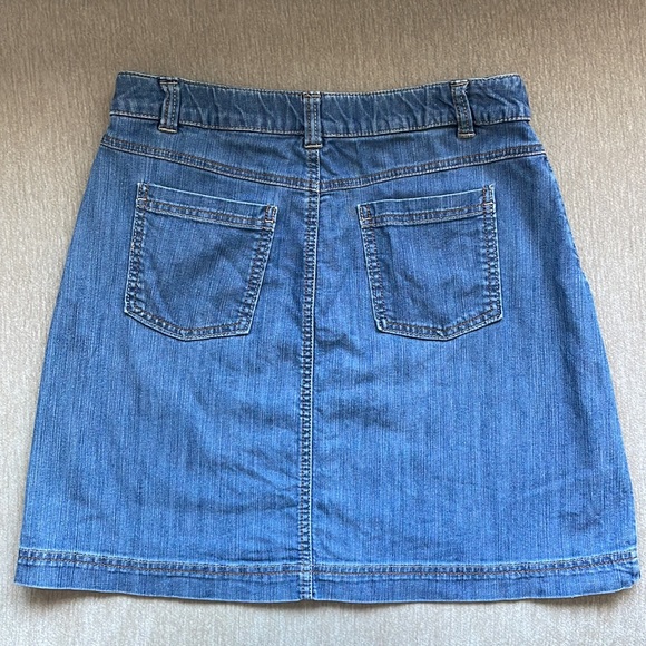 Croft & Barrow denim skirt with zipper and button. - Picture 2 of 3